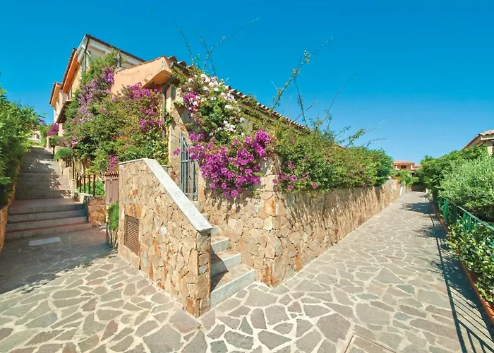 6 Beds In Marinella With Sea View Appartement