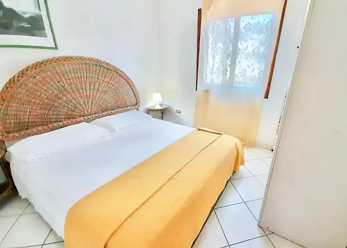 6 Beds In Marinella With Sea View Appartement *